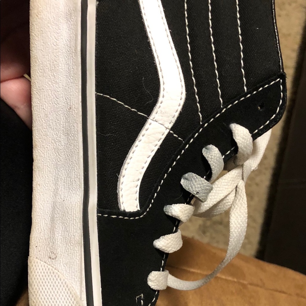 Boys size 2 high top black vans